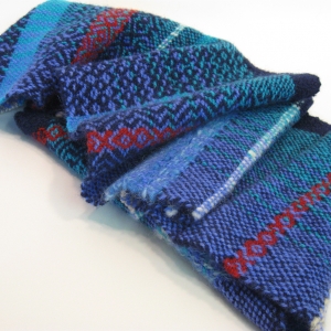 Woolen infinity scarf in blues